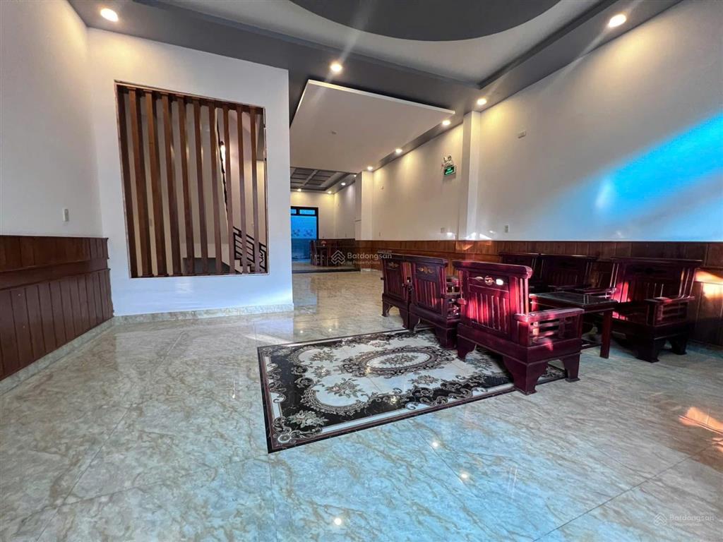 Cho thuê nhà 4 tầng, mặt tiền 6m, mặt đường 19/5 rộng 30m, vĩnh điềm trung, nha trang, khánh hòa.