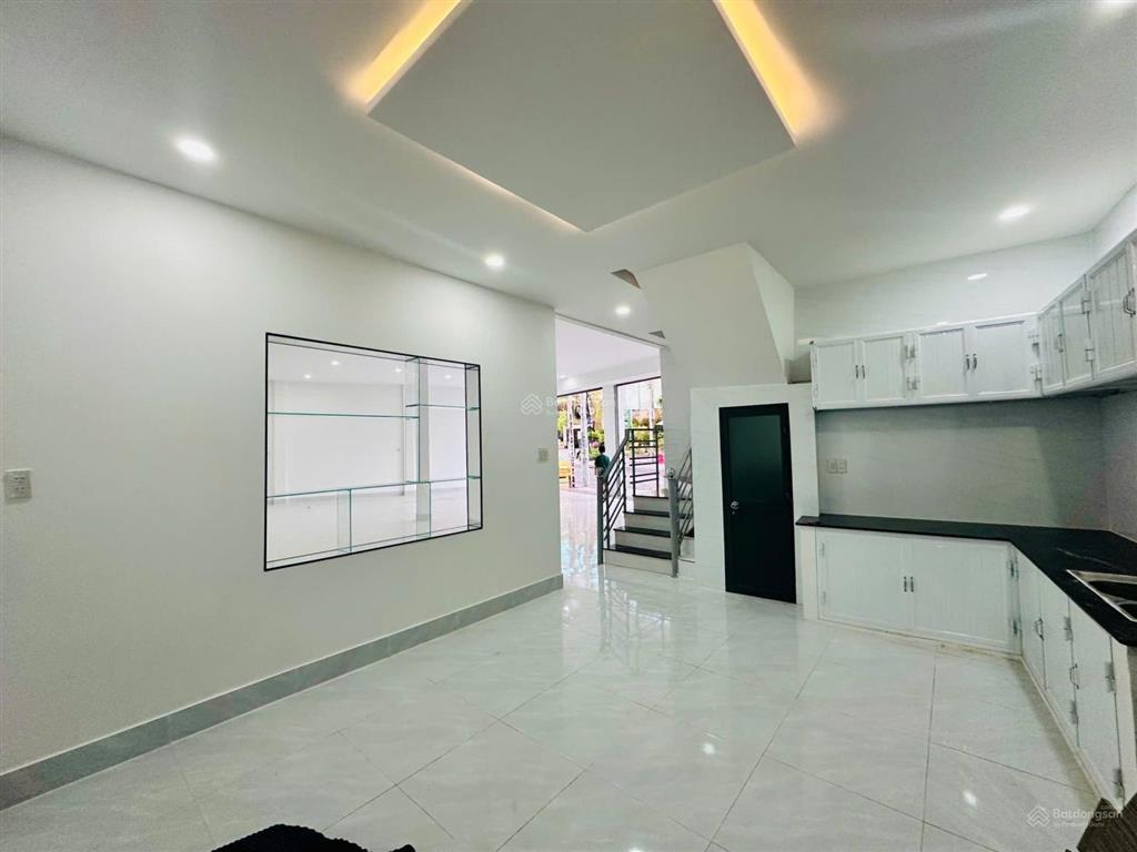 Bán nhà, căn góc đường 16m, view xéo biển, mặt tiền, đường dương hiến quyền, nha trang, khánh hòa