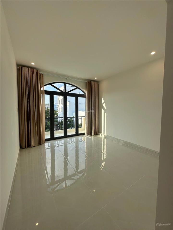 Bán nhà 3 tầng, có sổ hồng khu đô thị hà quang 2, mặt đường số 18a, nha trang, khánh hòa.