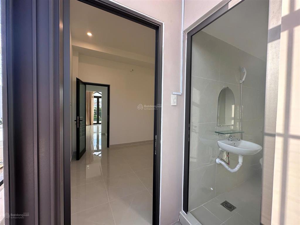 Bán nhà 3 tầng, có sổ hồng khu đô thị hà quang 2, mặt đường số 18a, nha trang, khánh hòa.