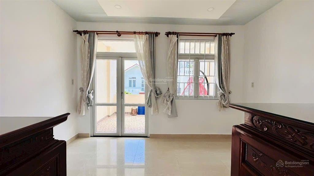 Bán nhà đẹp 3 tầng mặt tiền, mặt đường p2, kđt vĩnh điềm trung nha trang, khánh hòa. giá chỉ 7.5t
