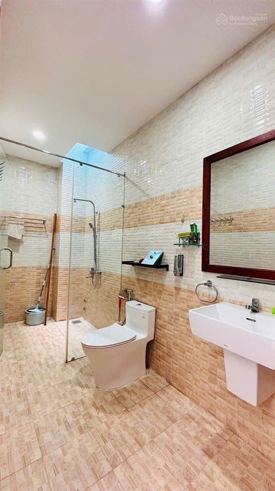 Bán nhà đẹp 3 tầng mặt tiền, mặt đường p2, kđt vĩnh điềm trung nha trang, khánh hòa. giá chỉ 7.5t