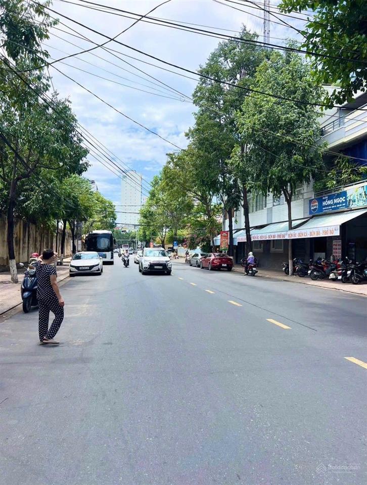 Cực hiếm! căn góc hoa hậu 3 mặt tiền nổi bật đường hoàng diệu đối diện kđt sân bay gần biển