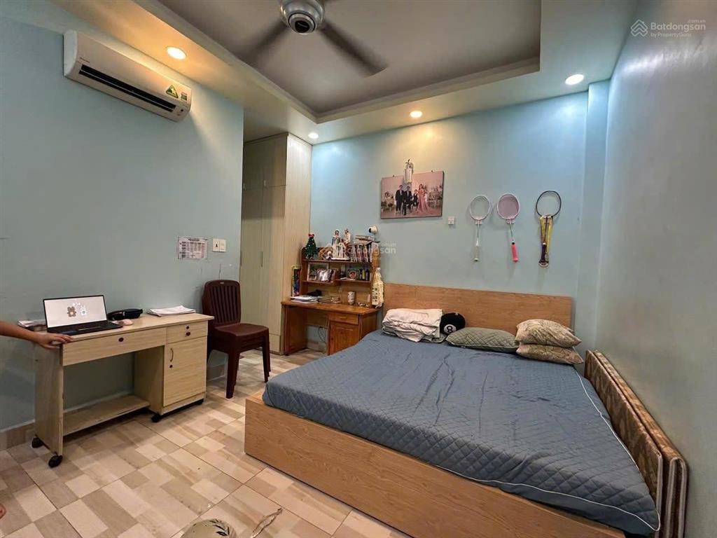 Cần bán gấp nhà 3 tầng, ql13 ngay kdc hồng long, dtsd 140m2 chỉ 7.5 tỷ tl, đường xe hơi 7m