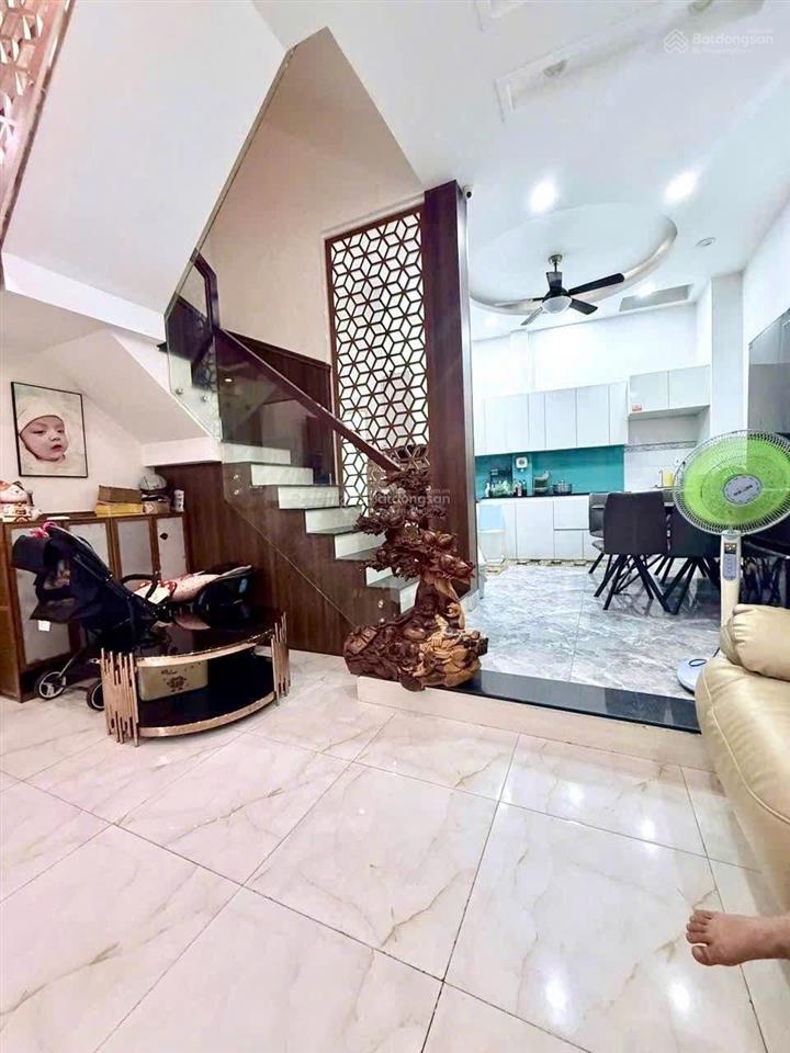 Bán nhà 4 tầng, đường nhựa 8m thông. gần chợ tam hà, 4pn, tặng nội thất 6.6 tỷ tl