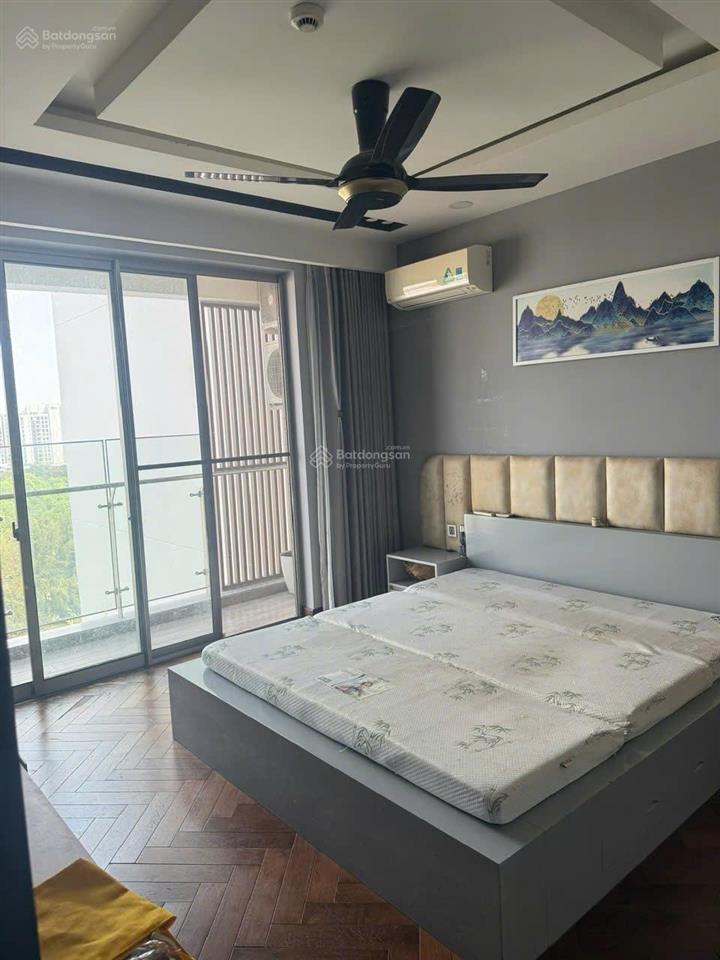 Bán căn hộ 3pn, 2wc, 130m2 tại midtown phú mỹ hưng, giá siêu hời 16 tỷ vnd