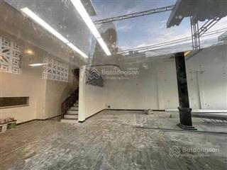 Cho thuê nhà lô góc 2 mt hoà hải ! quận ngũ hanh sơn , gần crowd , gần non nước
giá thuê 35