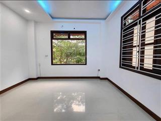 Cho thuê nhà kiệt oto 3 tầng đường lý tự trọng gần sát ngay đường chính ! quận hải châu
dt đất 1