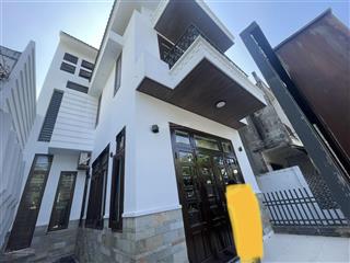 Cho thuê nhà 4 tầng mt #đặngvănngữ sát ngay chợ cẩm lệ bề ngang #10m
giá 25tr/ tháng