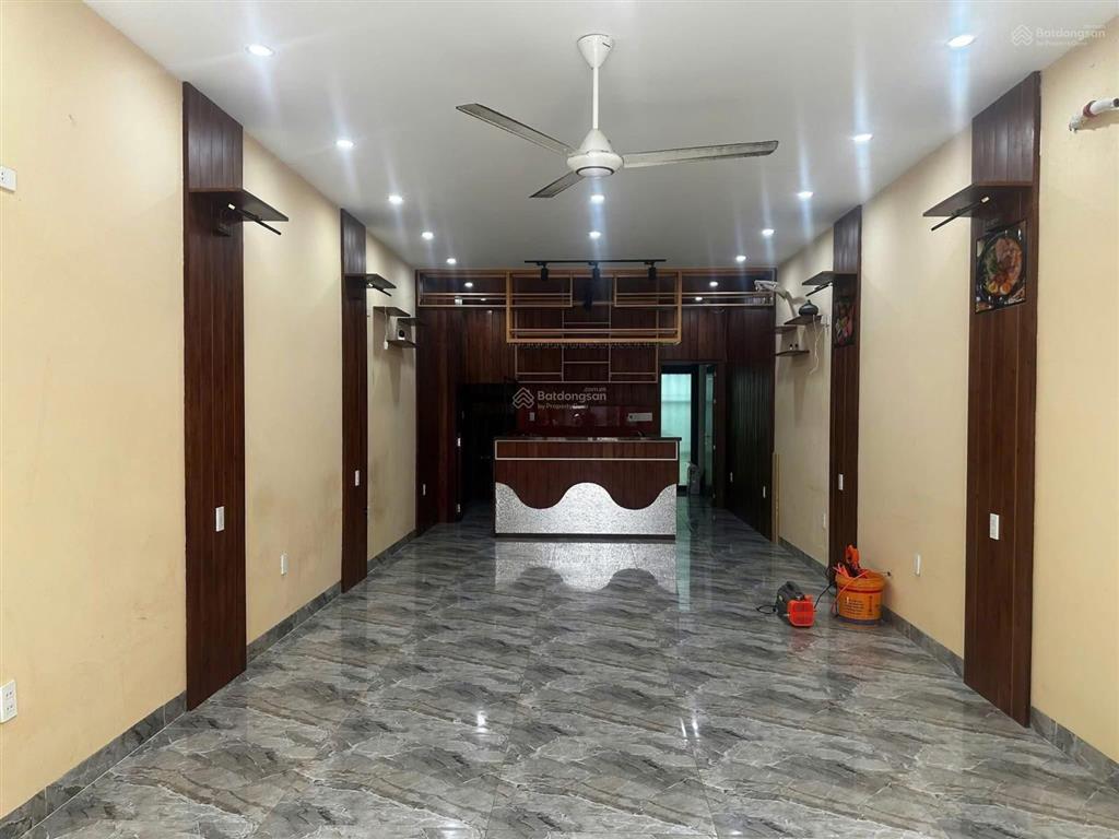 Cho thuê mặt bằng nhà an thượng diện tích đất 70m2. cho thuê tầng 1 18tr/tháng, 2 tầng 25tr