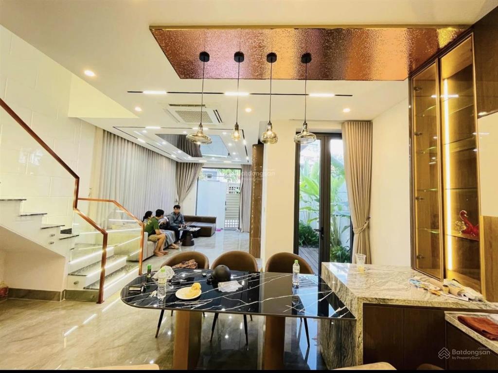 Cho thuê căn villa 2mt 3tầng khu view sông mát mẻ , yên tĩnh ! gần lote ! hoà cường ! đà nẵng