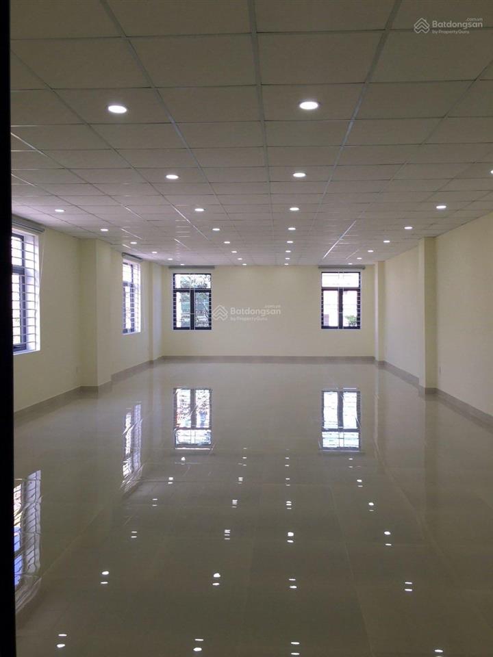 Cho thuê toà nhà 5 tầng thang máy gần cầu rông ! quận hải châu
giá 75tr
dt 100m x 5 tầng