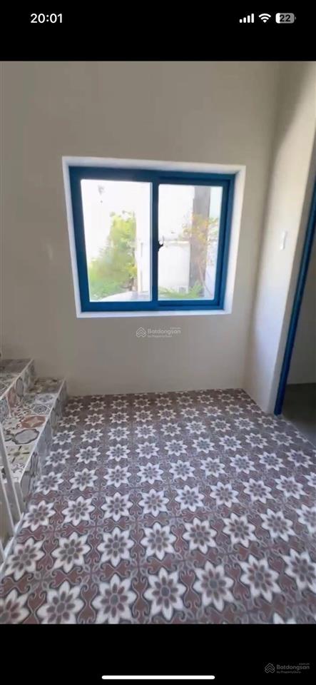 Cho thuê nhà 3 tầng khu sầm uât khach du lịch ! đường nguyễn văn thoại ! quận ngũ hành sơn
dt đ