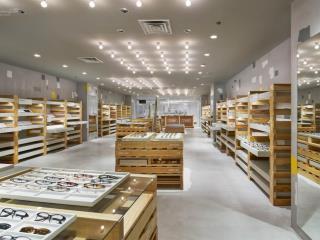 Cho thuê nhà cấp 4 trống suốt mt quân hải châu ! bề ngang #12m
dt 451m2 ngang 12m giá 1