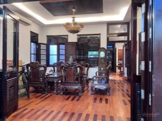 Cho thuê nhà mt hồ nghinh ngay khu du lịch, gần biển phạm văn đồng . diện tích đất 230m2 (10x23m)