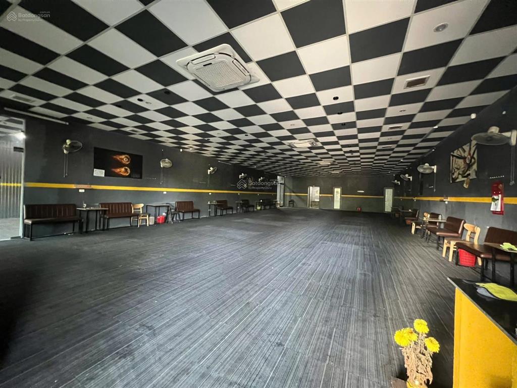 Cho thuê nhà mt phường hòa hải, ngũ hành sơn! bề ngang #6m, giá 18tr/tháng. dt đất 250m².
