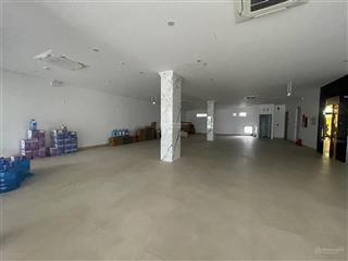 Cho thuê nhà mt phường hoà hải, ngũ hành sơn! bề ngang 6m giá 18tr/ tháng. dt đất 250m2