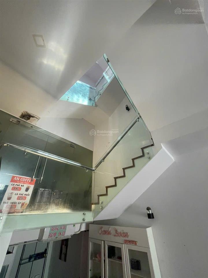 Cho thuê 4 tầng mt an thượng, khu sầm uất khách du lịch! dt 90m x 4 tầng, 1 mb kinh doanh