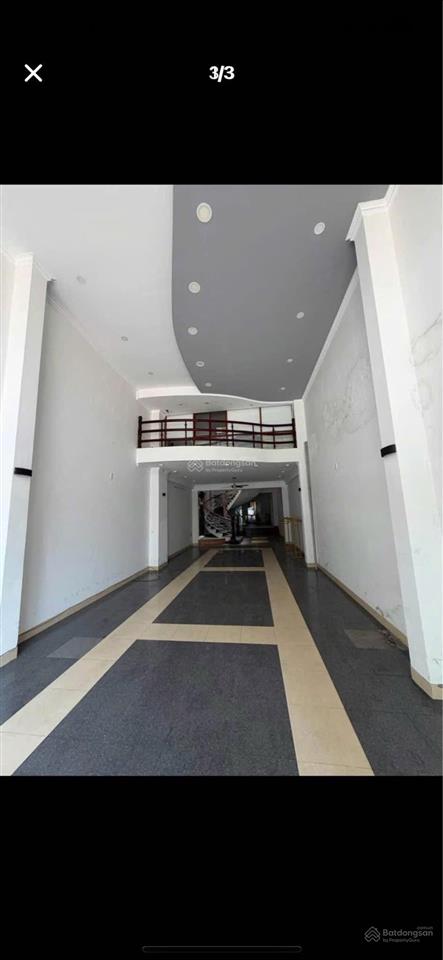 Nc cho thuê nhà 5 tầng mặt tiền hoàng diệu, có thang máy! giá 42 triệu/ tháng. vị trí nằm ngay tt