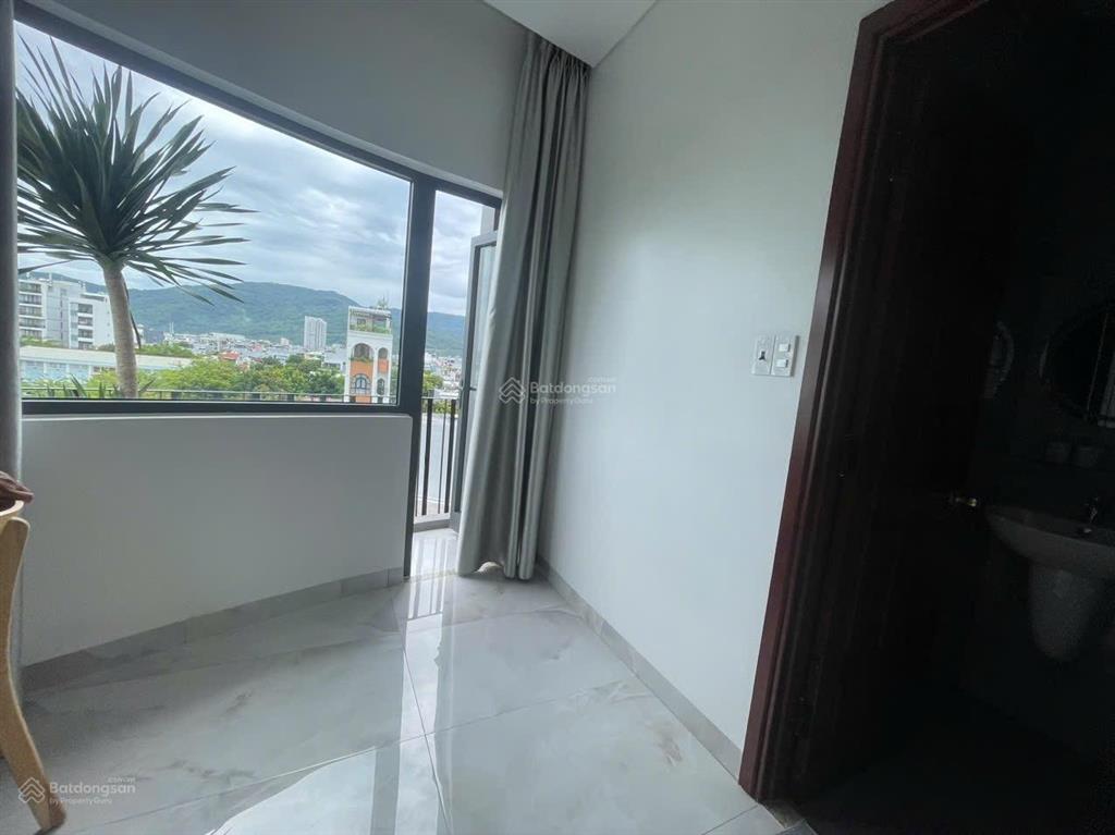 Cho thuê tòa căn hộ 6 tầng 12 căn full nội thất + 1mb kinh doanh, gần biển phạm văn đồng