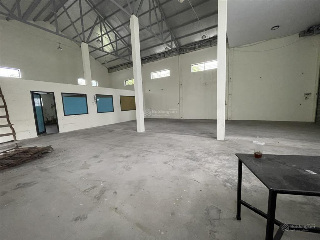 Nc cho thuê nhà 2 tầng mặt tiền đường trần đại nghĩa, quận ngũ hành sơn! ngang 15m. giá 35tr