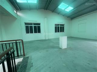 Nc cho thuê nhà 2 tầng mặt tiền đường trần đại nghĩa, quận ngũ hành sơn! ngang 15m. giá 35tr