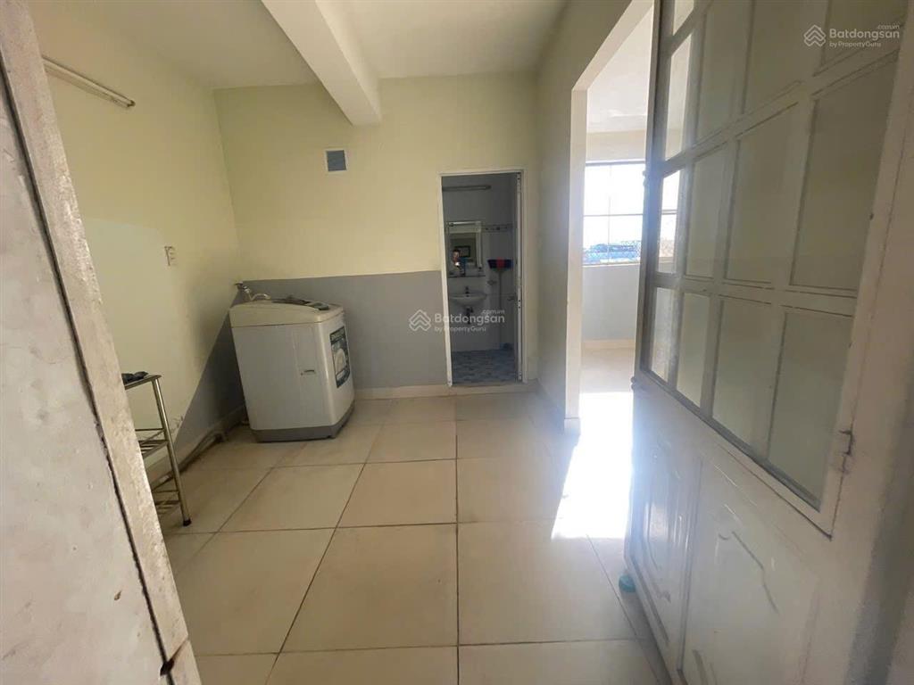 Cho thuê nhà 4 tầng thang máy mặt tiền đường lớn gần cầu rồng! quận hải châu! ngang  8m giá ib