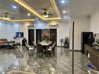 Ncc cho thuê nhà 2 ,5 tầng mt gần biển phạm văn đồng ! 55tr/ tháng
dt 200m ngang #10m x