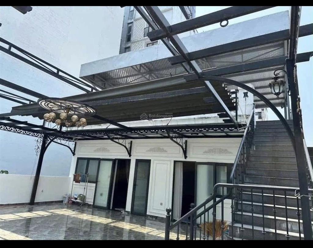 Ncc cho thuê nhà 2 ,5 tầng mt gần biển phạm văn đồng ! 55tr/ tháng
dt 200m ngang #10m x