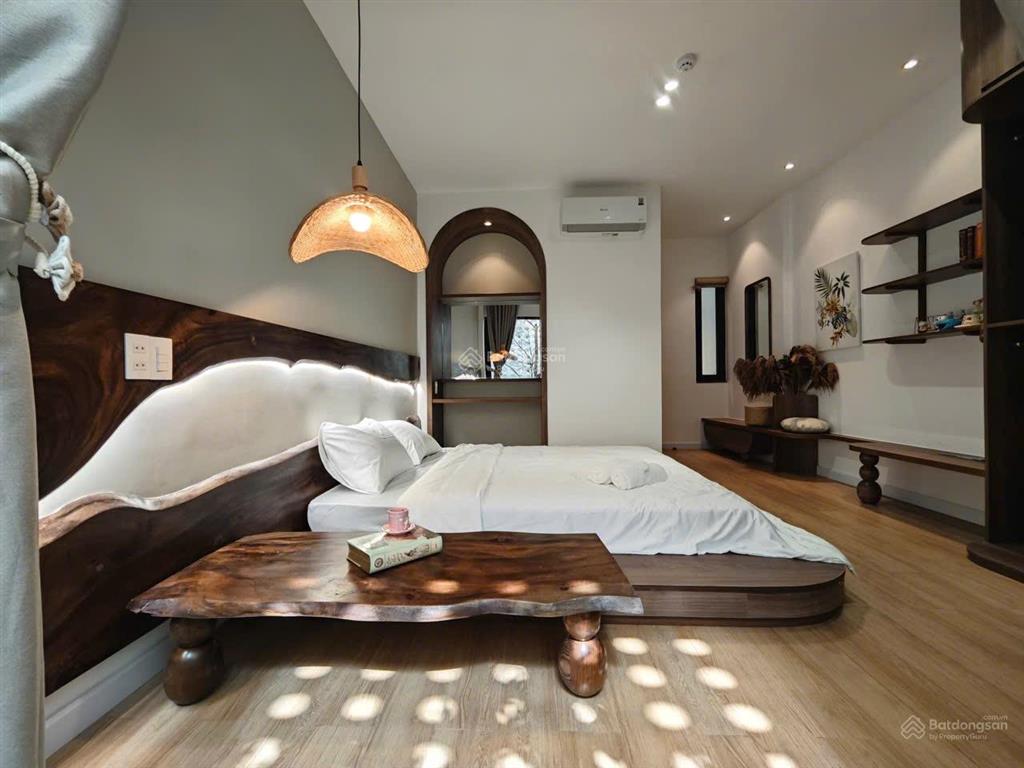 Ncc cho thuê nhà 4 tầng mt khu hòa cường nam! quận hải châu, khu yên tĩnh
dt 70m2 x 4 tầng
gi