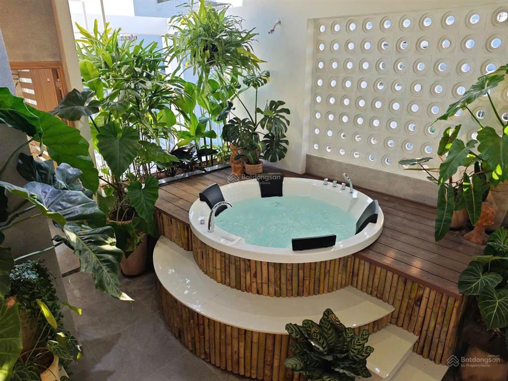 Ncc cho thuê nhà 4 tầng mt khu hòa cường nam! quận hải châu, khu yên tĩnh
dt 70m2 x 4 tầng
gi