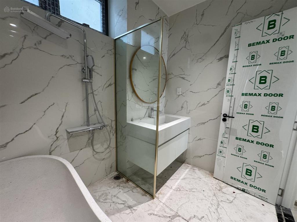 Cho thuê nguyên cụm 3 căn villa mt khu nại hiên đông, sơn trà
các căn lối đi độc lập, riêng biệt