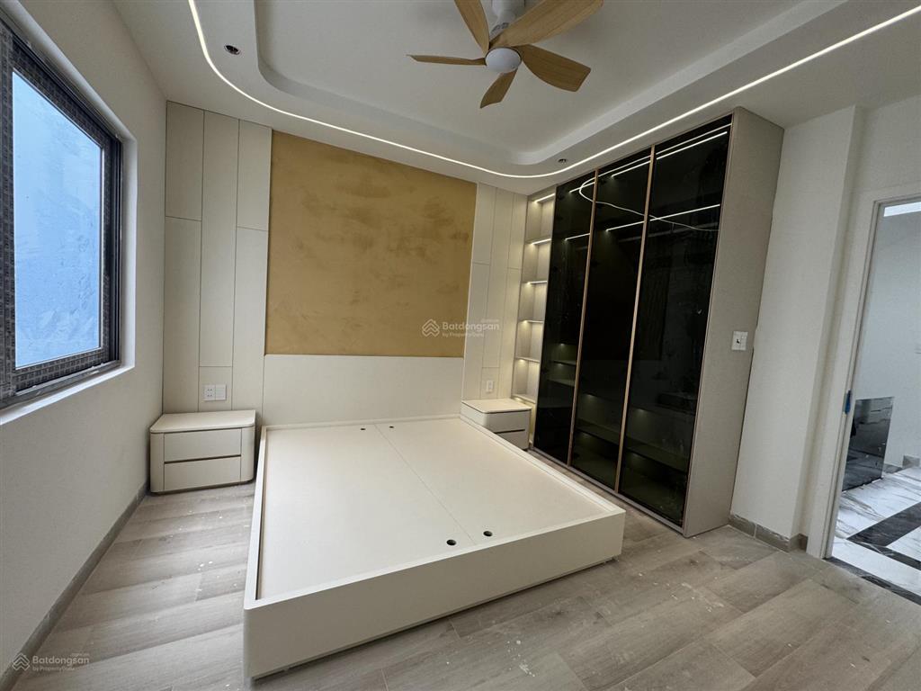 Cho thuê nguyên cụm 3 căn villa mt khu nại hiên đông, sơn trà
các căn lối đi độc lập, riêng biệt
