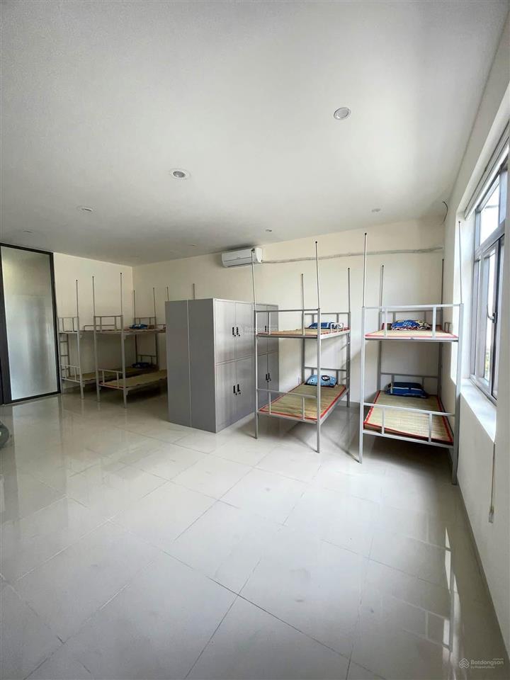 Cho thuê nhà 5 tầng mặt tiền hòa xuân gần nguyễn phước lan, có thang máy. diện tích 150m2 bề ngang
