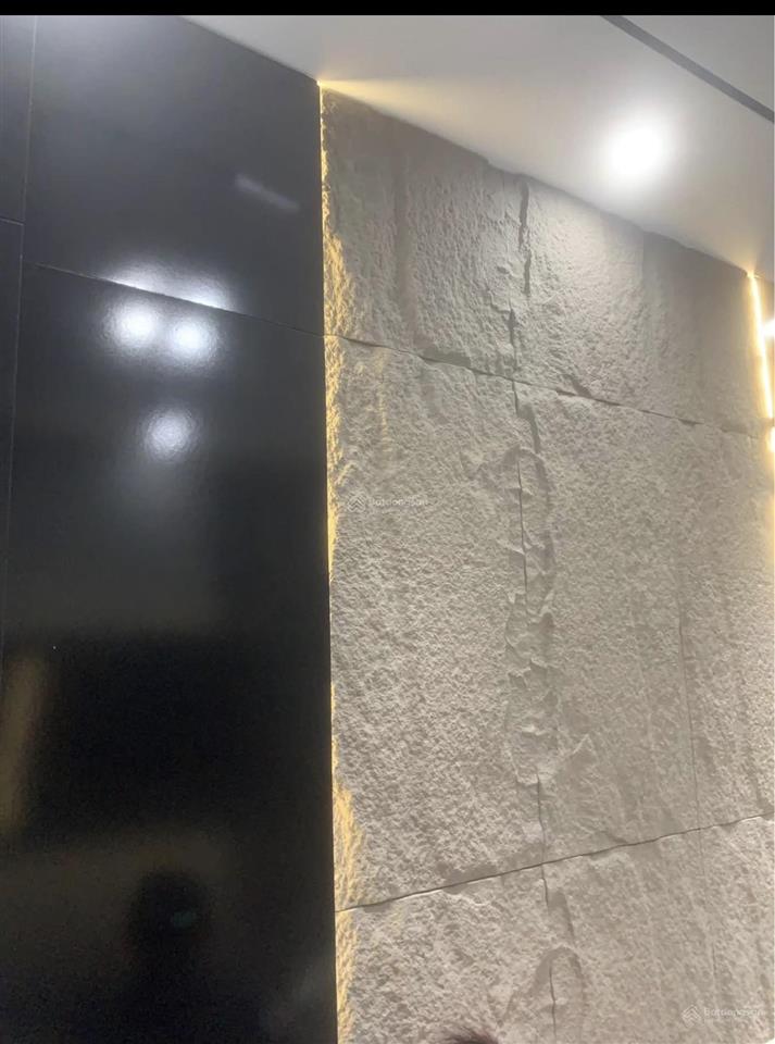 Cho thuê nhà mặt tiền đường 10m5, trung tâm quận thanh khê, nhà gần ngã tư huỳnh ngọc huệ giao hà