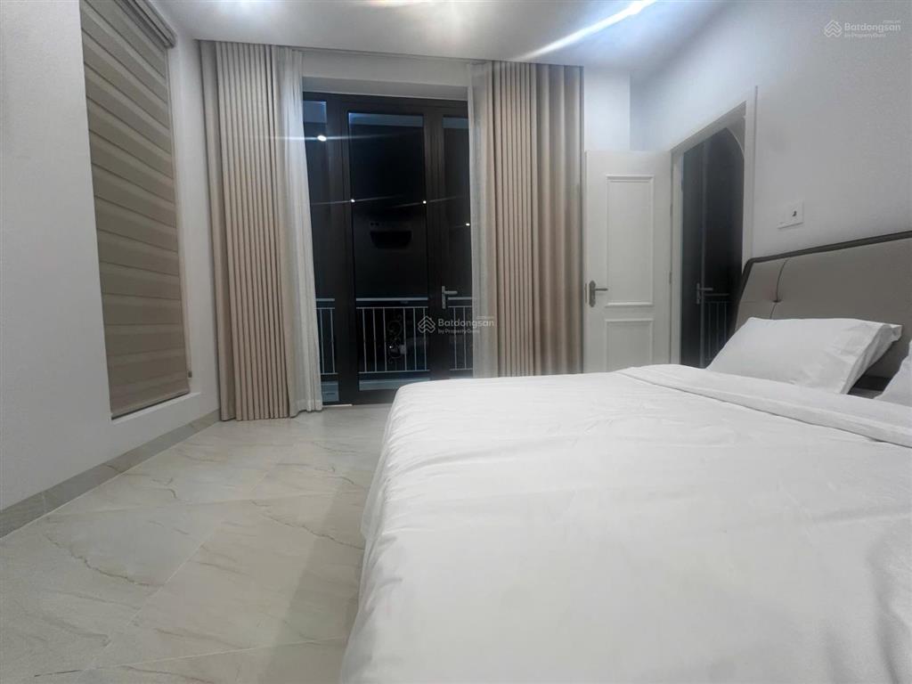 Cho thuê nhà 3 tầng thang máy nội thất sang trọng mt khu nại hiên đông, sơn trà, 9 căn 1 phòng