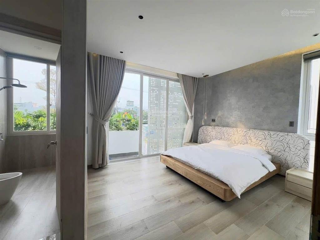 Cho thuê nhà đẹp 4 phòng ngủ tại nam việt á! phường ngũ hành sơn
