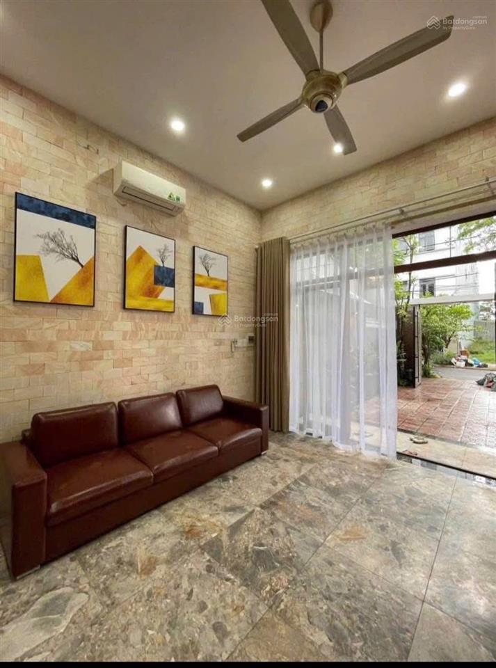 Cho thuê nhà 3 tầng mặt tiền đường nguyễn tạo  hòa hải  ngũ hành sơn. diện tích đất 125m2
