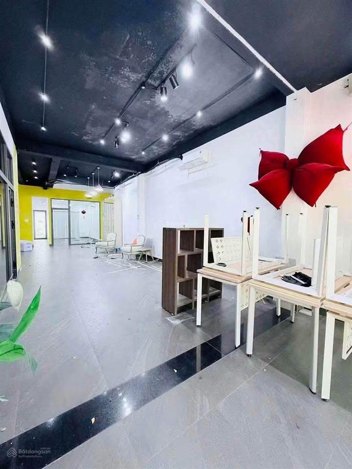 Cho thuê nhà 4 tầng trống suốt mặt tiền khu nại nam. trung tâm hải châu. gần lotte mart