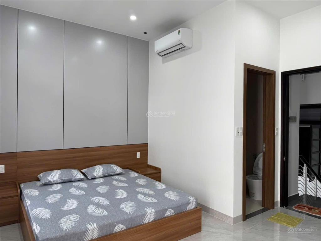 Cho thuê nhà mt 3 tầng hòa cường nam! quận hải châu giá 28tr * diện tích đất 5x17.5=