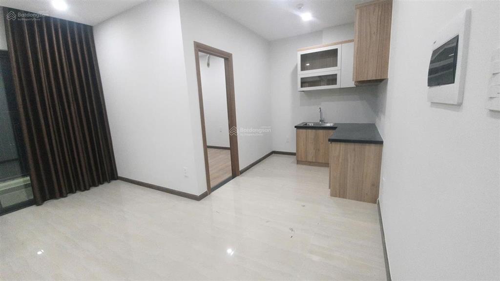 Bán căn hộ 2pn 2wc góc 47,8 m2 bcons plaza tầng cao, giá 2 tỷ 290 triệu, sổ sẵn sang tên ngay