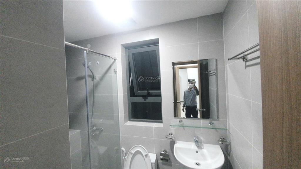Bán căn hộ 2pn 2wc góc 47,8 m2 bcons plaza tầng cao, giá 2 tỷ 290 triệu, sổ sẵn sang tên ngay
