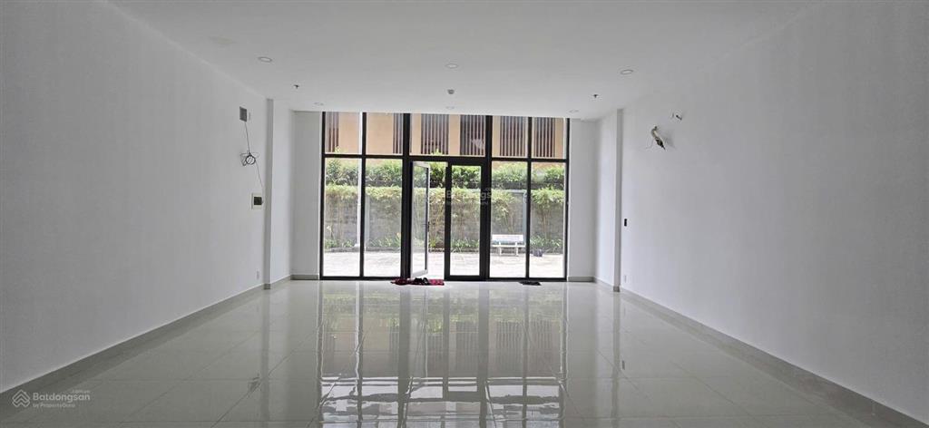Bán shophouse bcons suối tiên đang có hợp đồng thuê 8 triệu/tháng  vừa ở vừa kinh doanh