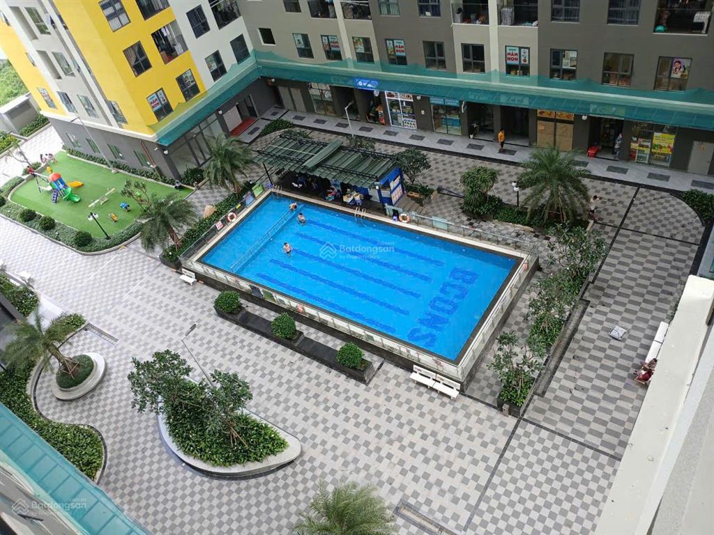 Bán bcons plaza  sổ hồng sẵn  đang có hđ thuê  giá 2 tỷ 210 bao thuế phí, đầy đủ nội thất