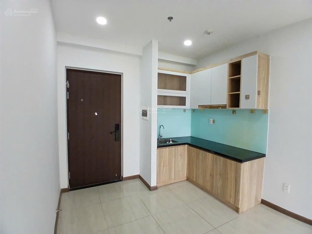 Bcons plaza kế bên bcons city, sổ hồng sẵn, nhận nhà ở ngay, giá 2,2 tỷ bao thuế phí, hỗ trợ vay