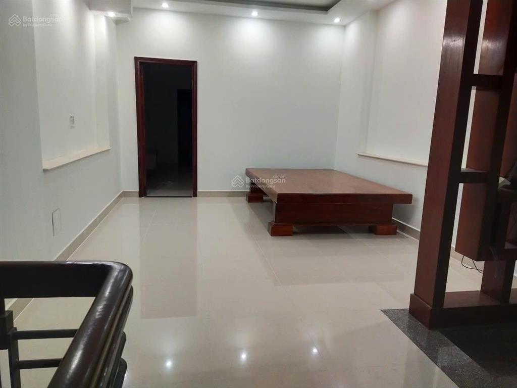 Cho thuê nhà riêng tại cổng sân vận động long thành, đường lê duẩn
