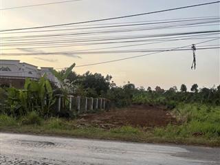 Chính chủ cần bán lô đất mặt tiền đường đt 765, ngang 12m. hh 2% cho ace mg. 0905 522 ***