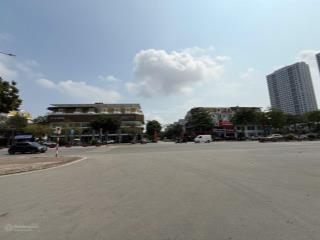 Chính chủ cho thuê căn góc shophouse ngay ngã tư mặt đường lê trọng tấn