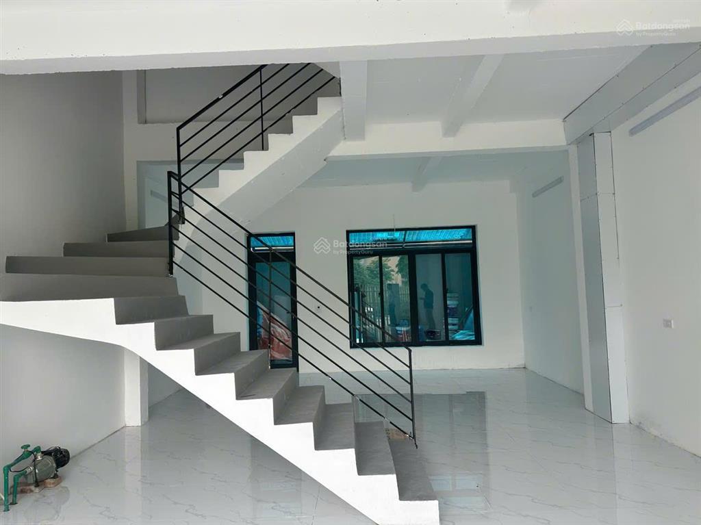 Cho thuê nhà nguyên căn hoàn thiện 4 tầng giá chỉ 18tr/tháng ở khu đô thị geleximco  lê trọng tấn