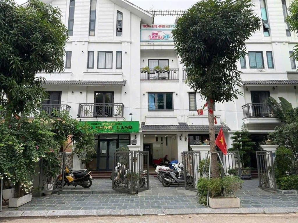 Lên thêm cho quý cô bác và anh chị 1 siêu phẩm cắt lỗ nữa tại khu c geleximco